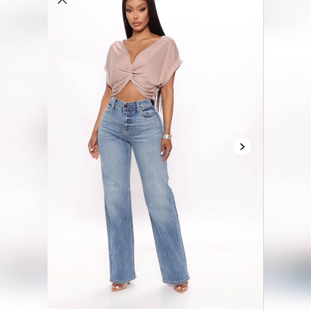 Stylish Fashion Nova Medium Wash Blue Straight Leg Jeans NWT - Picture 3 of 16